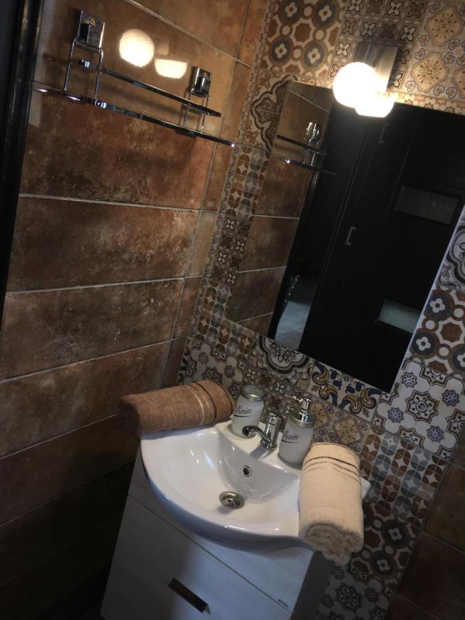 Archontiko Kirfis In Desfina Aparthotel Luaran gambar